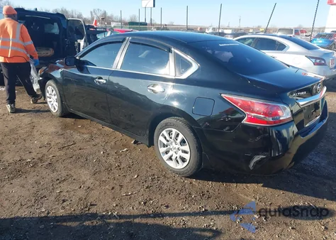 2015 Nissan Altima 2.5 из США, поврежденный, VIN 1N4AL3AP9FC232361